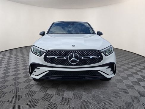 Used 2024 Mercedes-Benz GLC 300 4MATIC image 2