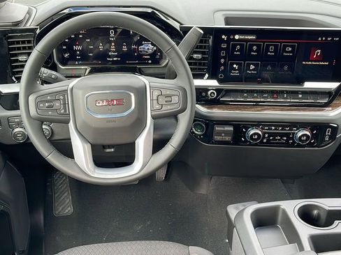 New 2026 GMC Sierra 1500 Elevation image 14