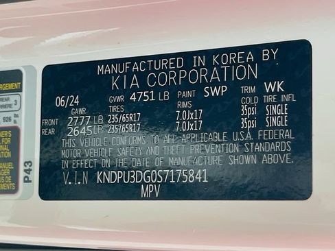 Used 2025 Kia Sportage LX FWD image 31