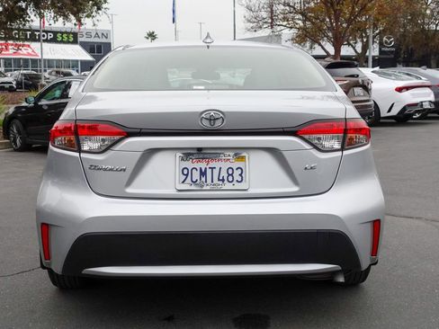 Used 2022 Toyota Corolla LE image 7