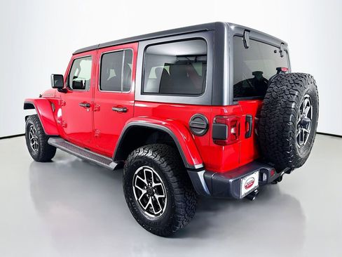 Used 2026 Jeep Wrangler Unlimited Rubicon AWD/4WD image 7