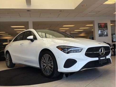 Used 2025 Mercedes-Benz CLA 250 4MATIC image 4