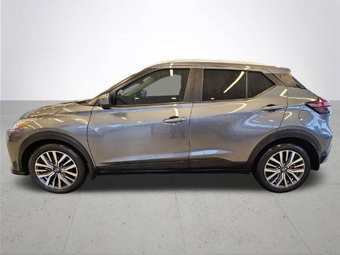 Certified 2022 Nissan Kicks SV image 12
