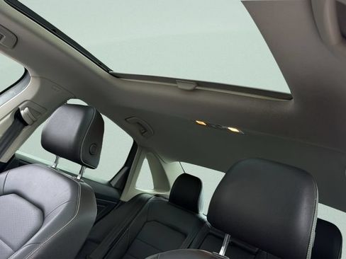 Used 2023 Volkswagen Jetta SE FWD image 16