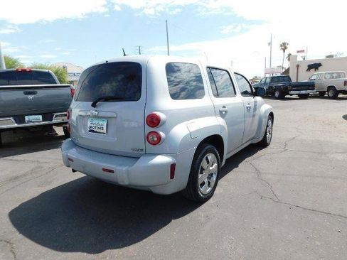 Used 2009 Chevrolet HHR LS image 7