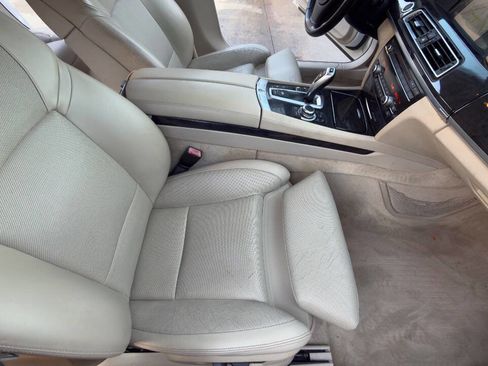 Used 2009 BMW 750Li image 51