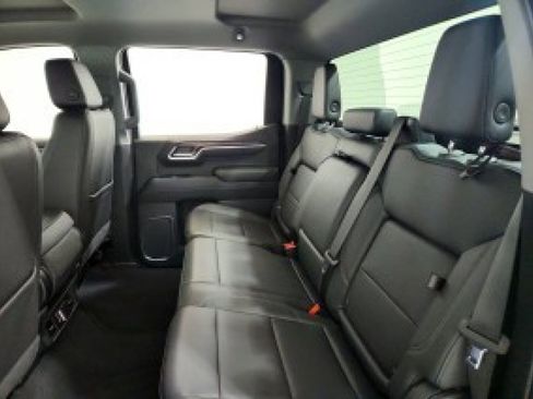 Used 2023 GMC Sierra 1500 SLT image 22