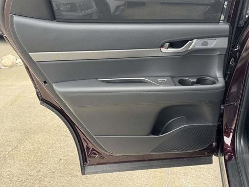 Used 2023 Hyundai Palisade SEL w/ Premium Package image 10