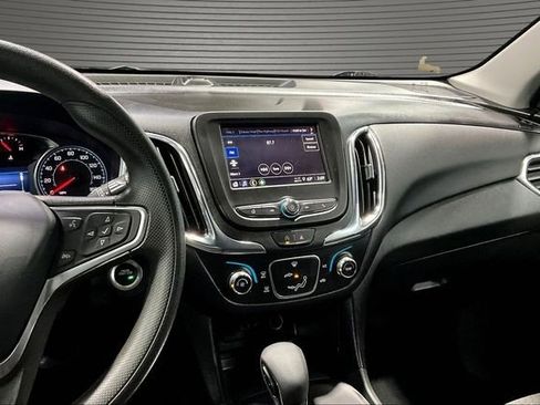 Used 2023 Chevrolet Equinox LT FWD image 9
