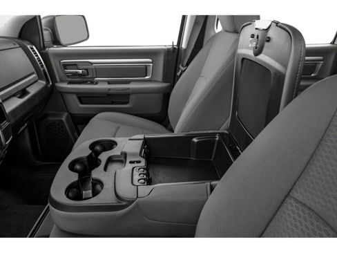 Used 2019 RAM 1500 Big Horn RWD image 9