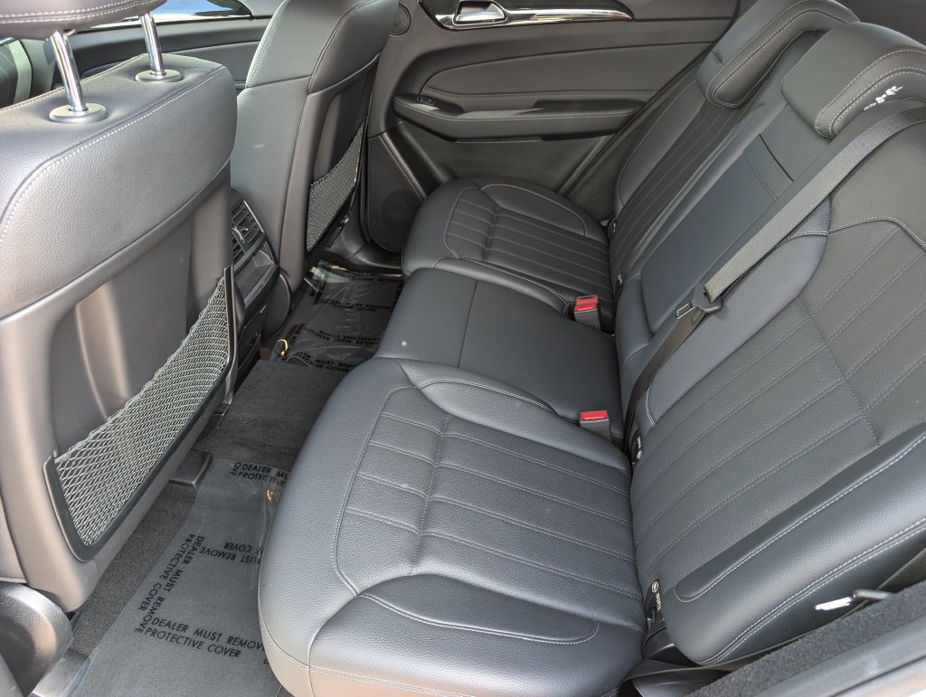 Used 2019 Mercedes-Benz GLE 400 4MATIC image 32