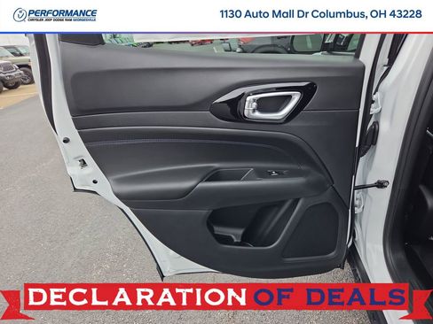 New 2026 Jeep Compass Latitude image 14