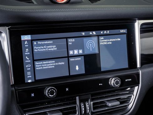 Certified 2025 Porsche Macan S w/ Premium Package Plus image 22