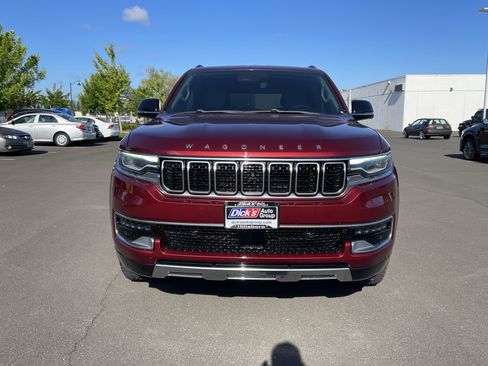 Used 2023 Jeep Wagoneer Series III w/ Convenience Group I AWD/4WD image 8