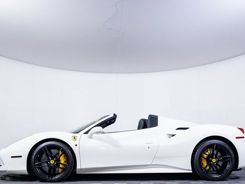 Certified 2018 Ferrari 488 Spider image 8