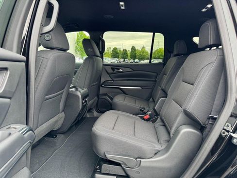 New 2026 Chevrolet Traverse LT w/ Driver Confidence Package FWD image 33