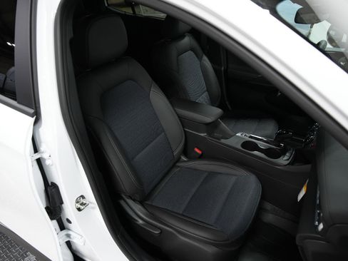 New 2026 Buick Envista Preferred w/ Convenience I Package image 17