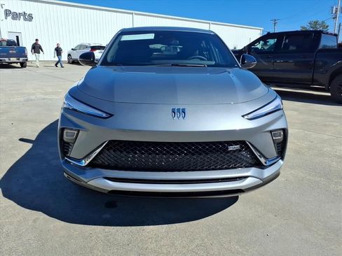 New 2026 Buick Envista Sport Touring w/ Convenience I Package image 2