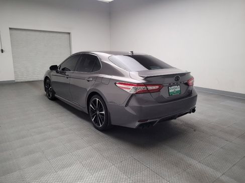 Used 2020 Toyota Camry XSE image 5