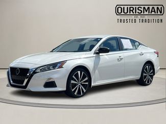 Used 2022 Nissan Altima 2.5 SR video 2
