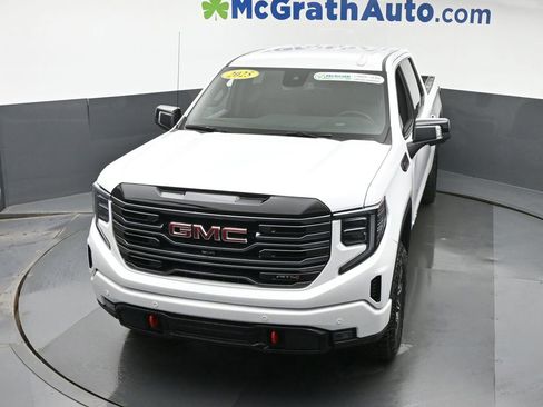 Used 2025 GMC Sierra 1500 AT4 image 25