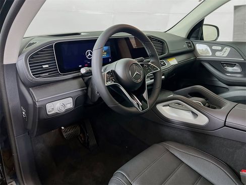 New 2025 Mercedes-Benz GLE 350 4MATIC image 9