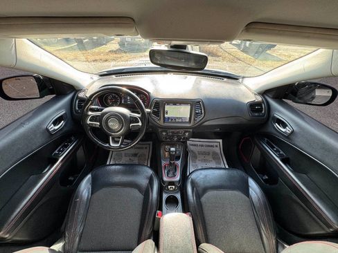 Used 2019 Jeep Compass Trailhawk w/ Cold Weather Group image 16