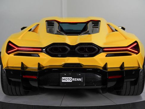 Used 2024 Lamborghini Revuelto AWD/4WD image 9