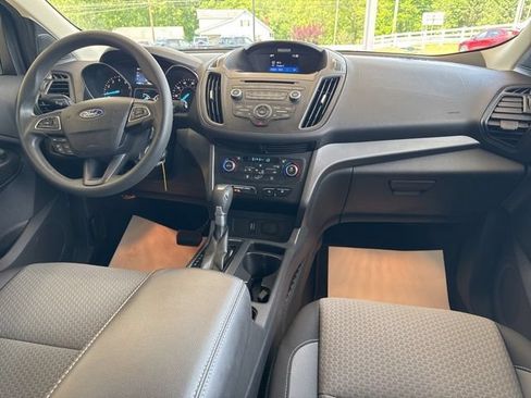 Used 2017 Ford Escape SE FWD image 29