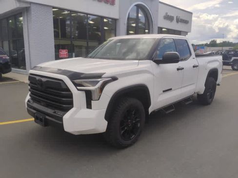 Used 2023 Toyota Tundra SR5 AWD/4WD image 3
