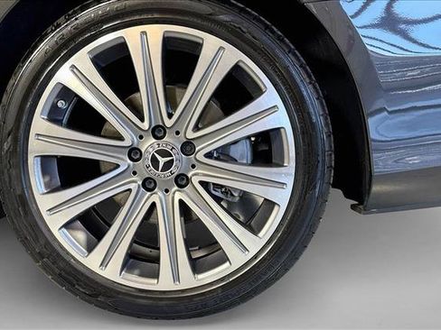 Used 2022 Mercedes-Benz E 350 Sedan image 30
