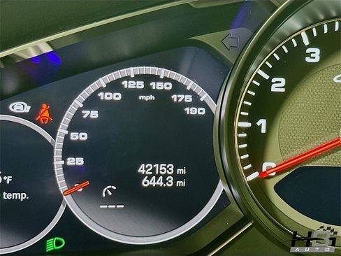 Used 2022 Porsche Cayenne GTS w/ Premium Package Plus image 11