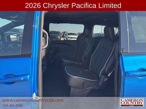 New 2026 Chrysler Pacifica Limited image 11