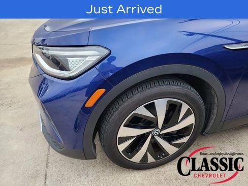 Used 2021 Volkswagen ID.4 Pro S w/ Gradient Package image 9