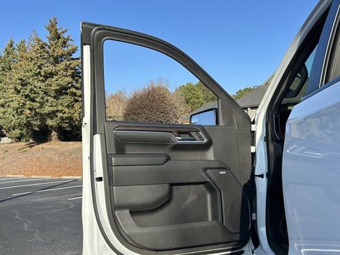 Used 2024 Chevrolet Silverado 1500 LT Trail Boss w/ Convenience Package II image 53