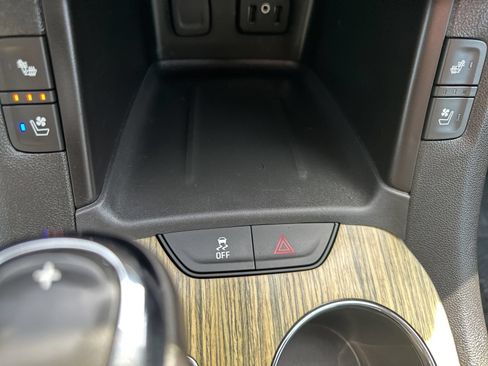 Used 2018 GMC Acadia Denali AWD/4WD image 70