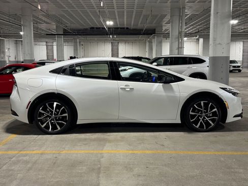 New 2026 Toyota Prius Plug-In Hybrid w/ Limited Premium Package FWD image 10
