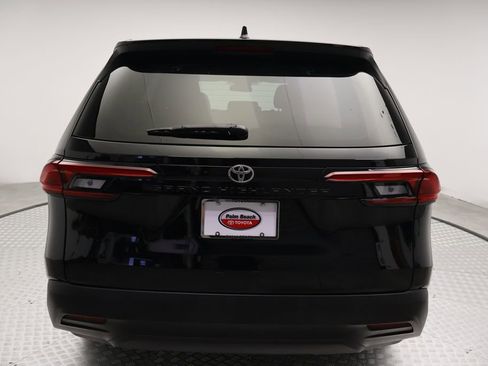Used 2026 Toyota Grand Highlander FWD image 10