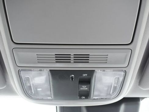 Used 2019 Honda Odyssey EX image 29
