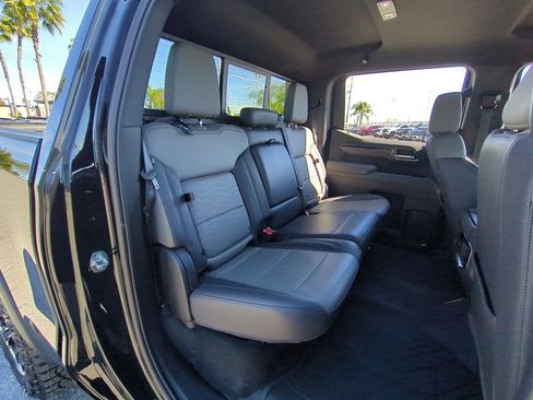 Used 2023 Chevrolet Silverado 1500 ZR2 image 27