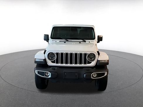 Used 2025 Jeep Wrangler Unlimited Sahara AWD/4WD image 2