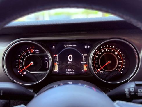 Used 2018 Jeep Wrangler Unlimited Sahara AWD/4WD image 18