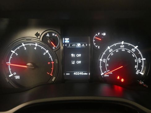 Used 2024 Toyota 4Runner SR5 image 15