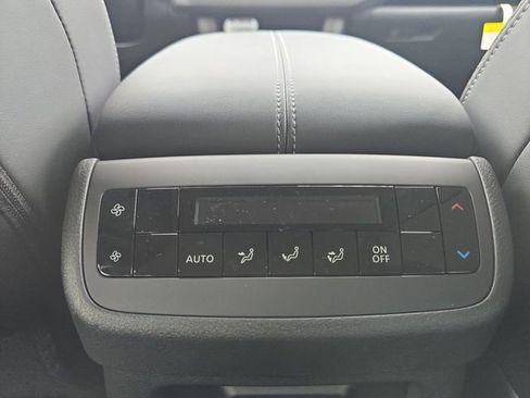 New 2026 Nissan Pathfinder SL FWD image 26