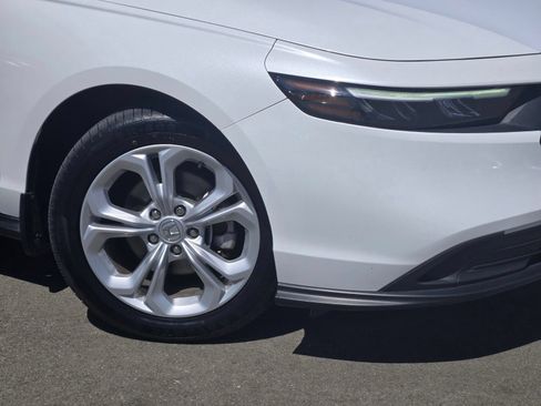 Used 2024 Honda Accord LX image 9