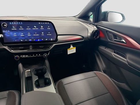 New 2026 Chevrolet Equinox EV RS FWD image 25