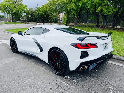 Used 2022 Chevrolet Corvette Stingray Coupe w/ 1LT RWD image 3