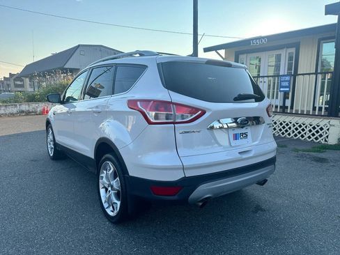 Used 2014 Ford Escape Titanium w/ Equipment Group 401A AWD/4WD image 3