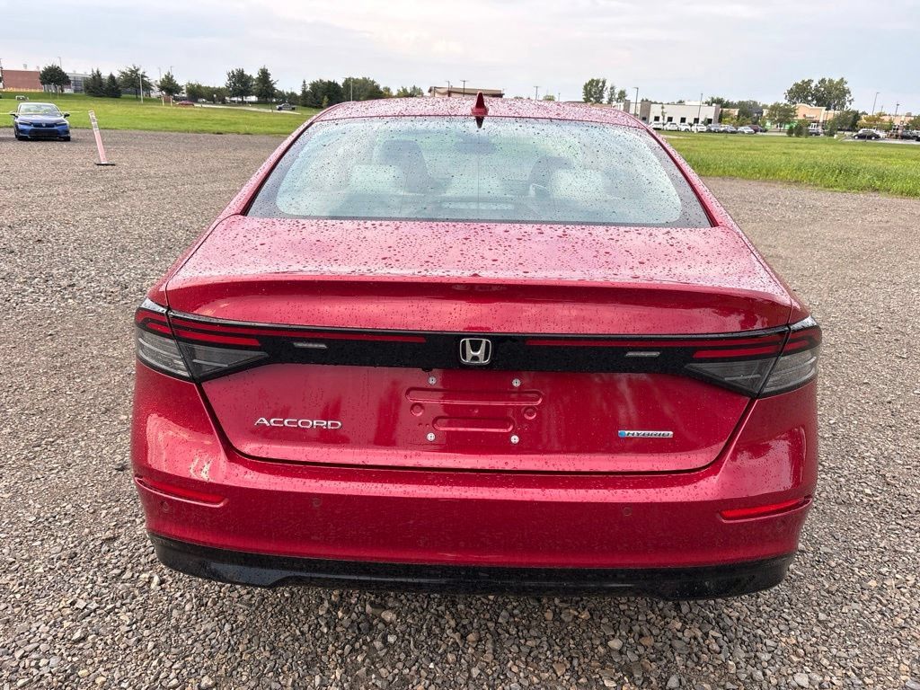 Used 2025 Honda Accord EX-L image 10