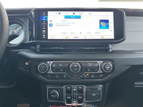 New 2026 Jeep Gladiator Willys image 17